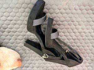 👠Sparkly Platform Heels👠