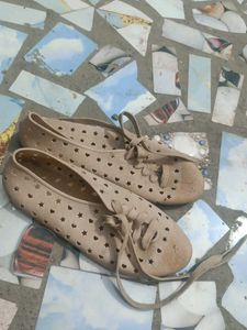 Cute Jelly Flats with Star Cutouts