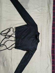 women back styled partywear crop top