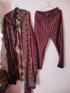 Stylish Maroon Printed Kurta Set(new)