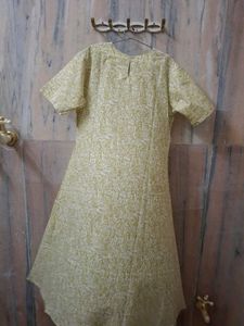 Combo- Blue &amp; yellowish green kurta set with dupa