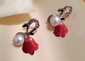 Red Rose Pearl Earrings