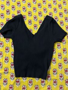 Twisted Neck Ribbed Top
