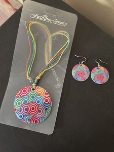 Boho Sea Shell Pendant Necklace & Earrings Set