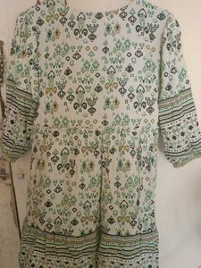 Bohemian Print Kurta with V-Neck