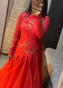 Stunning Red Embellished Gown❤️🦋
