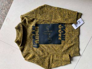 3 To 4 Year Kids Sweatshirt With Hoodie