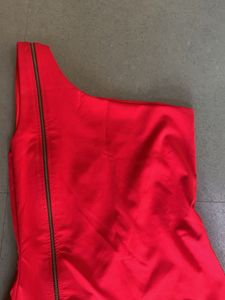 Chic Red One-Shoulder Maxi Dress