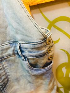 High Quality Dungaree For Ladies Small In Size