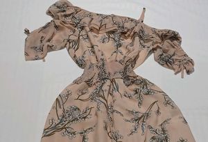 Floral Off-Shoulder Maxi Dress 💮