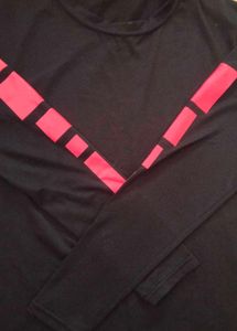 Black t shirt