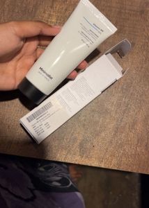 Minimalist Vitamin B5 Moisturizer
