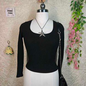 Ribbed Black Long Sleeve Top