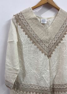 Cream Embroidered V-Neck Kurta
