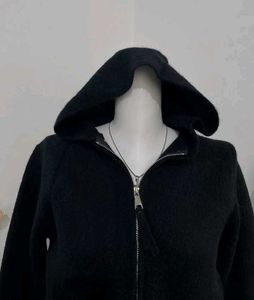 Black Cropped Zip-Up Hoodie