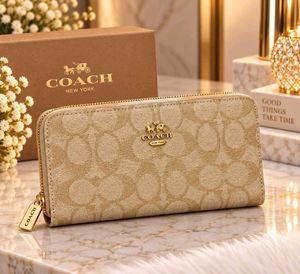 Coach Signature Wallet - PREMIUM QUALITY WD BOX