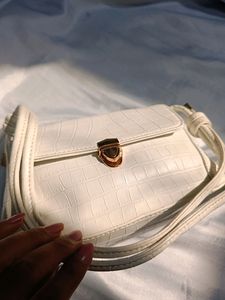 PRICE DROP🔥 Pinteresty White handbag
