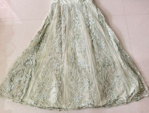 Elegant Lace Gown for Special Occasions