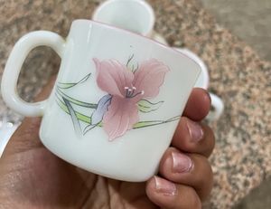 Set Of 4 Cups ( Microwave Safe)