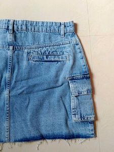 Stylish Denim Cargo Mini Skirt