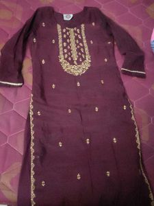 Elegant Embroidered Kurta