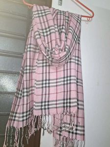 Burberry pattern pink scarf