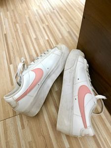 Nike Blazer Low Vintage White Pink