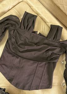 COMBO ALERT 🚨 Black Ruched Top &amp; Leather Shorts