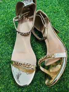 Chic Gold Chain Heeled Sandals