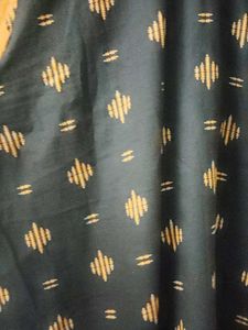 Comfortable Black &amp; Yellow Nightgown