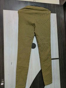 STYLISH PLAID SKINNY PANTS WITH TOP LONG SLEEVE