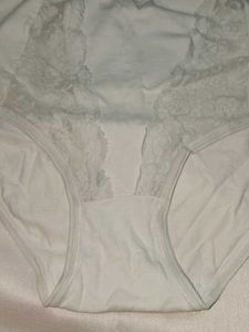 Comfortable White Lace Briefs