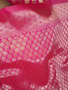 Banarasi Silk Pink Jacquard Saree With Blouse