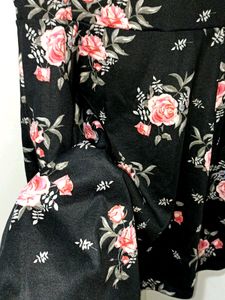 ROSE GARDEN CHARM DRESS🥀