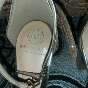 New Cute Heels Sandal Glittery Butterfly