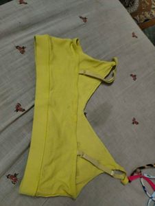 Comfortable Ribbed Yellow Sports Bra