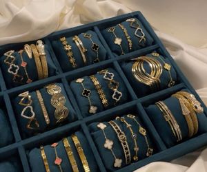 GOLD PLATED HEART BRACELET