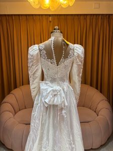Ivory Bridal Wedding Gown
