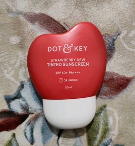 DOT &amp; KEY Strawberry Dew Tinted Sunscreen SPF 50+