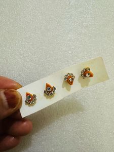set of 2Sparkling Crystal Stud Earrings
