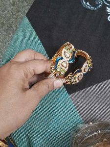 Peacock kangan