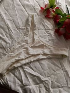 🎀 BUY '1' GAT "1" FREE 🎀White Ribbed bikni botto