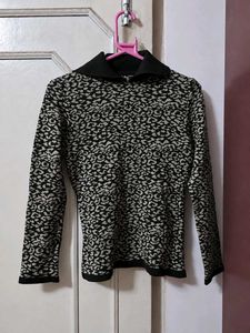 Chic Leopard Print Collared Sweater