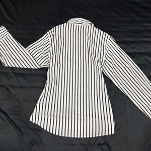 H&amp;M Black and White Striped Shirt