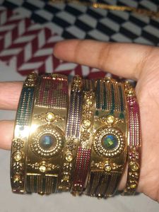 PREMIUM ANTIQUE Ethnic Golden Bangles Set with Sto