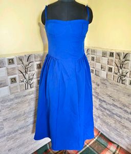 Elegant Royal Blue Midi Dress