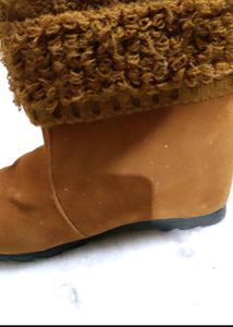 Boots And Dressberry Sandals