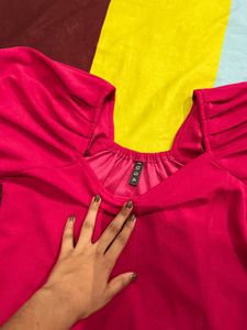 👉🏻Sale👚 Puff Sleeves Pink Top