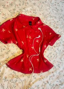 Red Bow Print Collared Top