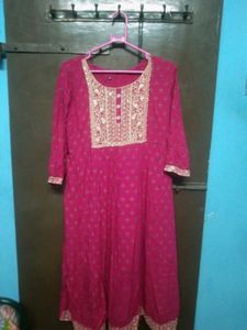 Beautiful Pink Kurta with Embellished Neckline